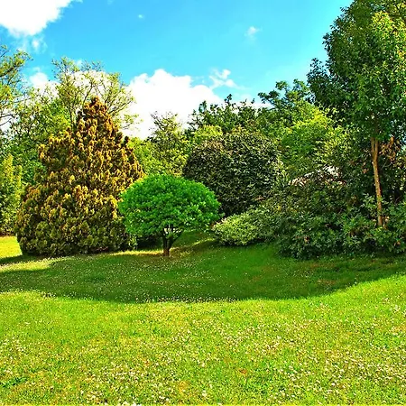 Marienn Bed & Breakfast 4*