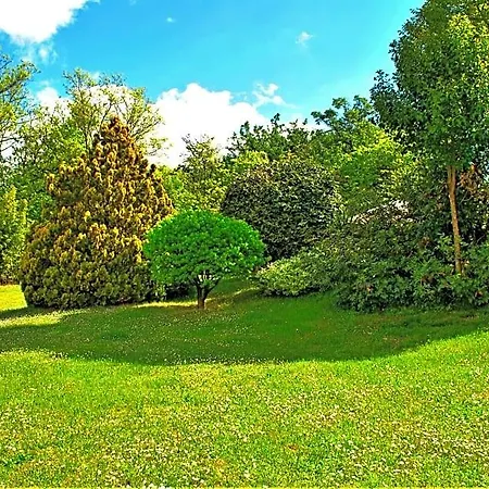 Marienn Bed & Breakfast 4*